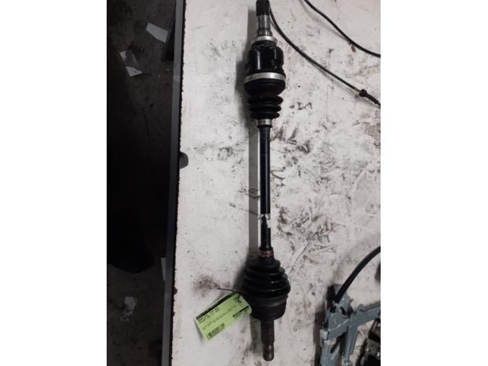 Used Steekas links-voor Peugeot 108 1.0 12V VVT-i Price € 70,00 Margin scheme offered by Autodemontage van de Laar