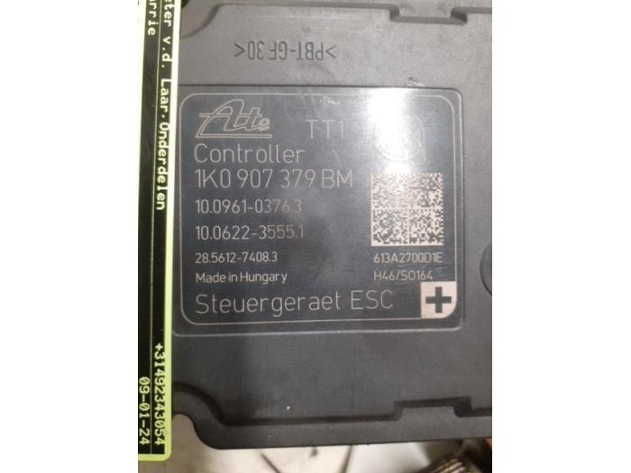 Gebruikte ABS Pomp Volkswagen Caddy III (2KA,2KH,2CA,2CH) 1.6 TDI 16V Prijs € 1.510,00 Margeregeling aangeboden door Autodemontage van de Laar