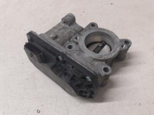 Gebruikte Gasklephuis Renault Clio III Estate/Grandtour (KR) 1.2 16V TCE 100 Prijs € 40,00 Margeregeling aangeboden door Autodemontage van de Laar