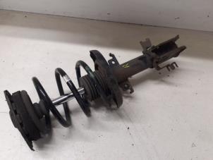 Gebruikte Voorpoot rechts Renault Grand Scénic III (JZ) 1.6 dCi Prijs € 60,00 Margeregeling aangeboden door Autodemontage van de Laar