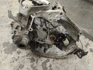 Gebruikte Versnellingsbak Citroen C3 (FC/FL/FT) 1.4 Prijs € 325,00 Margeregeling aangeboden door Autodemontage van de Laar