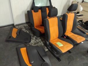 Gebruikte Bekleding Set (compleet) Opel Agila (B) 1.0 12V Prijs op aanvraag aangeboden door Autodemontage van de Laar
