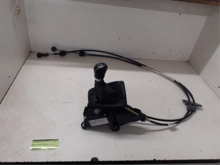 Gebruikte Schakelkabel Versnellingsbak Ford Focus 3 Wagon 1.0 Ti-VCT EcoBoost 12V 100 Prijs op aanvraag aangeboden door Autodemontage van de Laar