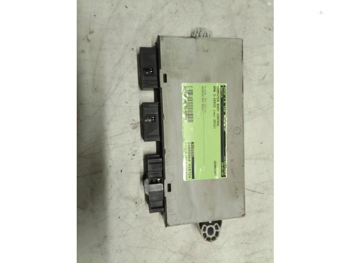 Gebruikte Computer Body Control BMW 5 serie (F10) 550i xDrive V8 32V TwinPower Turbo Prijs € 150,00 Margeregeling aangeboden door Autodemontage van de Laar