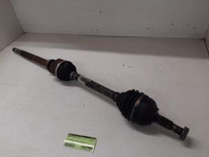 Gebruikte Aandrijfas rechts-voor Peugeot Expert (V1/VA/VB/VE/VF/VT/VY) 2.0 Blue HDi 120 16V Prijs € 150,00 Margeregeling aangeboden door Autodemontage van de Laar