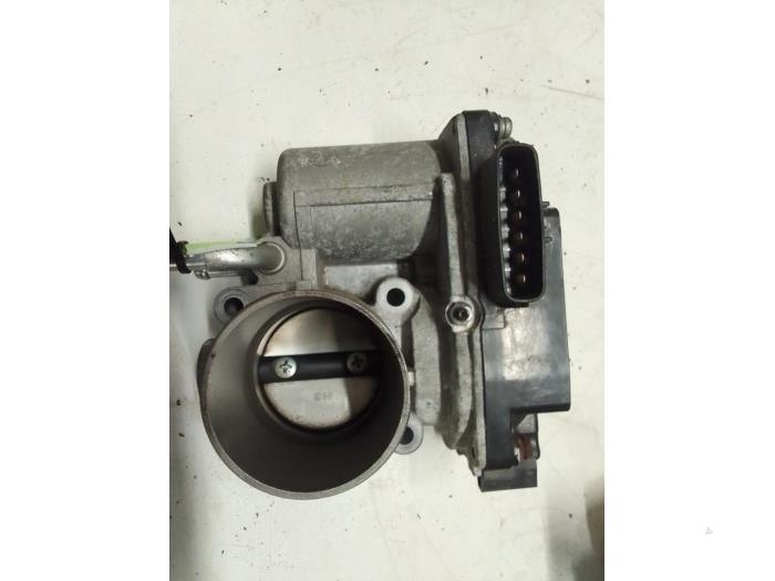 Gebruikte Gasklephuis Opel Agila (B) 1.0 12V Prijs € 50,00 Margeregeling aangeboden door Autodemontage van de Laar