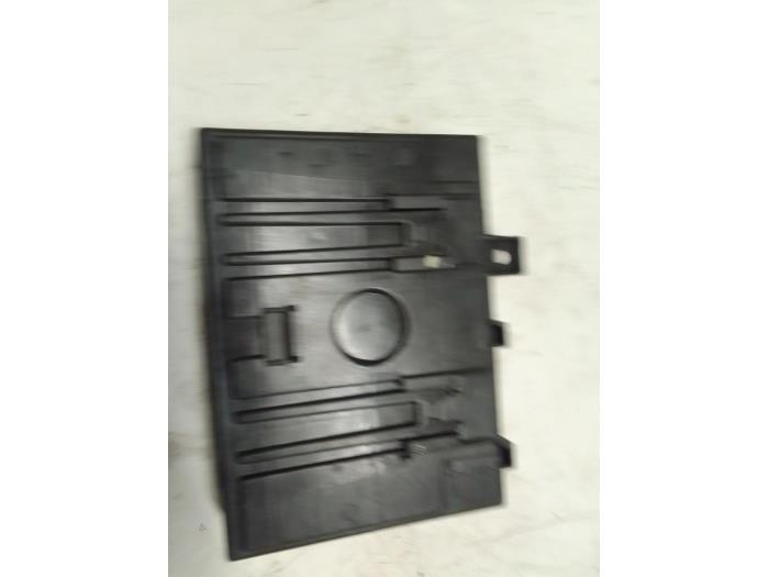 Computer Body Control van een Ford Transit Courier 1.5 TDCi 75 2022