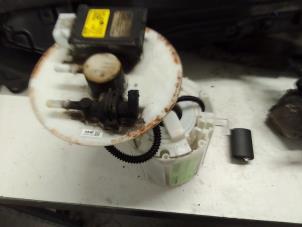 Gebruikte Benzinepomp Kia Xceed 1.4 T-GDI 16V Prijs op aanvraag aangeboden door Autodemontage van de Laar