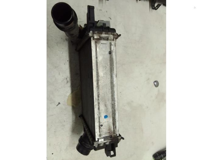 Intercooler van een Renault Captur I (2R) 1.5 Energy dCi 90 FAP 2014