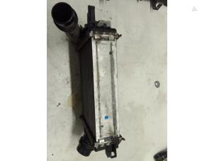 Intercooler van een Renault Captur I (2R) 1.5 Energy dCi 90 FAP 2014