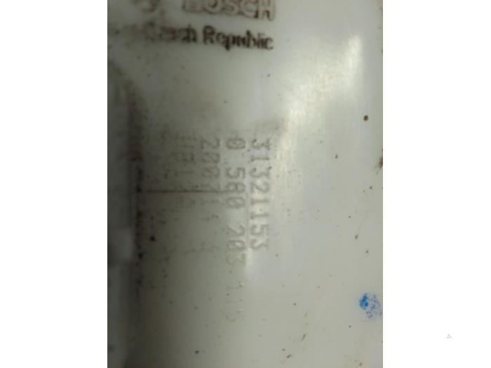 Gebruikte Tank element Pomp Volvo V40 (MV) 2.0 D4 16V Prijs € 65,00 Margeregeling aangeboden door Autodemontage van de Laar