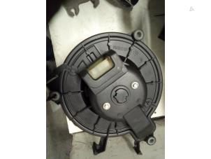 Gebruikte Aanjager Iveco New Daily VI 33S16, 35C16, 35S16 Prijs € 72,60 Inclusief btw aangeboden door Autodemontage van de Laar