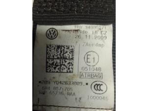 Gebruikte Veiligheidsgordel links-voor Volkswagen Polo V (6R) 1.2 TSI Prijs € 126,00 Margeregeling aangeboden door Autodemontage van de Laar