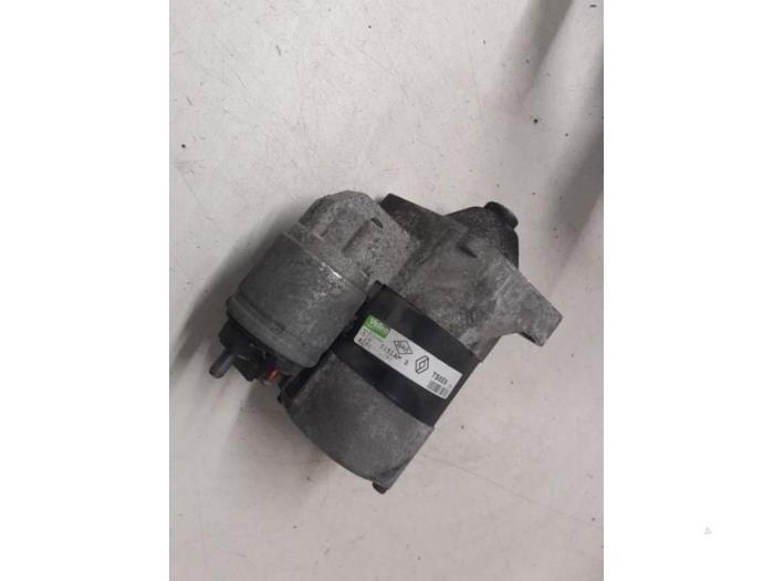 Gebruikte Startmotor Renault Clio III (BR/CR) 1.2 16V TCe 100 Prijs € 50,00 Margeregeling aangeboden door Autodemontage van de Laar