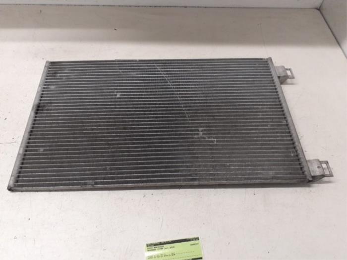 Gebruikte Radiateur Airco Mercedes Citan (415.6) 1.5 108 CDI Euro 6 Prijs € 70,00 Margeregeling aangeboden door Autodemontage van de Laar