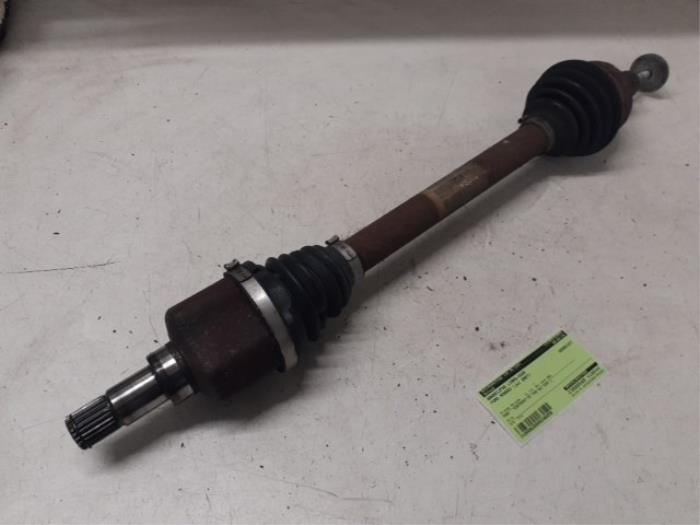 Gebruikte Aandrijfas links-voor Ford Mondeo IV Wagon 1.6 Ti 16V Prijs op aanvraag aangeboden door Autodemontage van de Laar