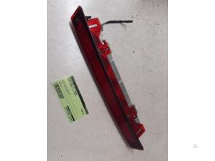 Gebruikte Extra Remlicht midden Ford Mondeo IV Wagon 1.6 Ti 16V Prijs op aanvraag aangeboden door Autodemontage van de Laar