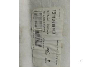 Gebruikte Hemelbekleding Renault Megane IV (RFBB) Prijs € 175,00 Margeregeling aangeboden door Autodemontage van de Laar