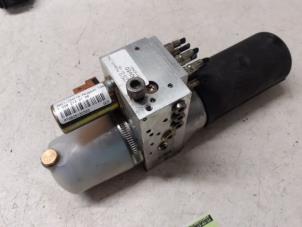 Gebruikte Cabriodak Motor Peugeot 307 CC (3B) 2.0 16V Prijs op aanvraag aangeboden door Autodemontage van de Laar