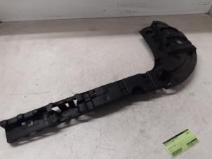 Gebruikte Bumpersteun links-achter BMW X3 (F25) xDrive35d 24V Prijs op aanvraag aangeboden door Autodemontage van de Laar