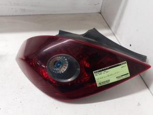 Gebruikte Achterlicht links Opel Corsa D 1.2 16V Prijs op aanvraag aangeboden door Autodemontage van de Laar