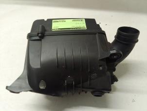 Gebruikte Luchtfilterhuis Seat Leon (1P1) 1.6 Prijs € 45,00 Margeregeling aangeboden door Autodemontage van de Laar