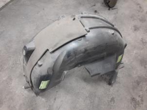 Gebruikte Slijkweerder Citroen C5 Aircross I (A4/AC/AJ/AR) 1.5 Blue HDi 130 16V Prijs € 15,00 Margeregeling aangeboden door Autodemontage van de Laar