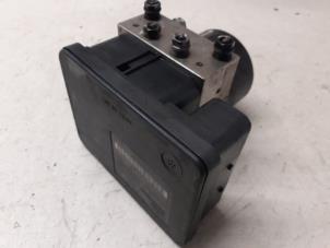 Gebruikte ABS Pomp BMW Mini One/Cooper (R50) 1.6 16V One Prijs € 125,00 Margeregeling aangeboden door Autodemontage van de Laar