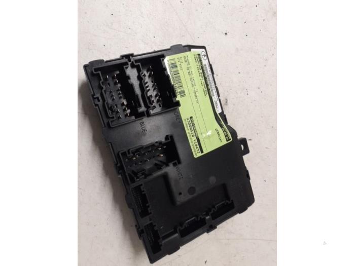 Computer Body Control van een Ford Fiesta 6 (JA8) 1.25 16V 2009