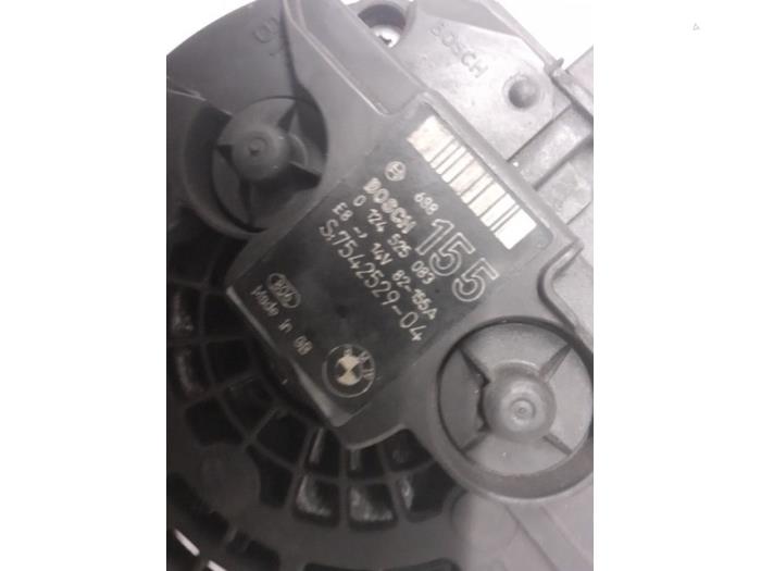 Dynamo van een BMW 3 serie Touring (E91) 325i 24V 2006
