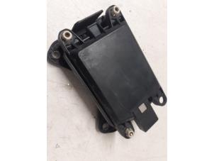 Gebruikte ACC Sensor (afstand) Peugeot 308 SW (L4/L9/LC/LJ/LR) 1.2 12V e-THP PureTech 130 Prijs op aanvraag aangeboden door Autodemontage van de Laar