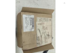 Nieuwe Kettinggeleider Volkswagen Passat Prijs op aanvraag aangeboden door Autodemontage van de Laar