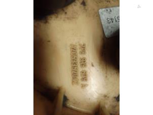 Gebruikte Brandstofpomp Elektrisch Volkswagen Touareg (7PA/PH) 3.0 TDI V6 24V BlueMotion Technology DPF Prijs € 121,00 Margeregeling aangeboden door Autodemontage van de Laar