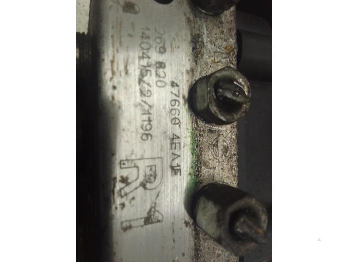 Gebruikte ABS Pomp Nissan Qashqai (J11) 1.2 DIG-T 16V Prijs € 150,00 Margeregeling aangeboden door Autodemontage van de Laar