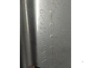 Gebruikte Bumperframe voor Nissan Qashqai (J11) 1.2 DIG-T 16V Prijs € 100,00 Margeregeling aangeboden door Autodemontage van de Laar