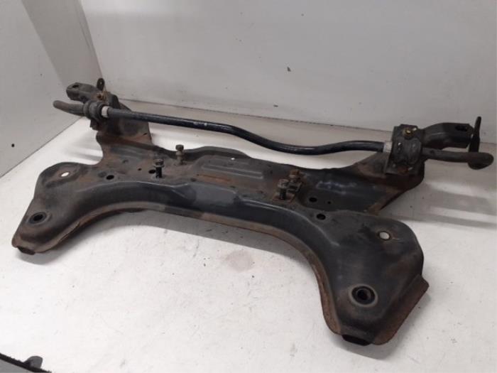 Subframe van een Kia Picanto (TA) 1.2 16V 2013