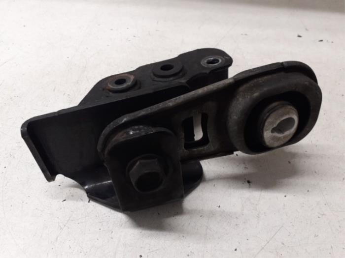 Gebruikte Motorsteun Nissan Qashqai (J11) 1.2 DIG-T 16V Prijs € 30,00 Margeregeling aangeboden door Autodemontage van de Laar