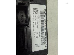 Gebruikte Climatronic Paneel BMW 3 serie (E90) 316i 16V Prijs € 100,00 Margeregeling aangeboden door Autodemontage van de Laar