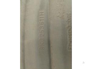 Gebruikte Uitlaat Midden + Einddemper Audi A4 Avant (B8) 2.0 TDI 16V Prijs € 75,00 Margeregeling aangeboden door Autodemontage van de Laar