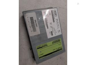 Gebruikte Radio module Volkswagen Passat CC (357) 2.0 TSI 16V Prijs € 300,00 Margeregeling aangeboden door Autodemontage van de Laar