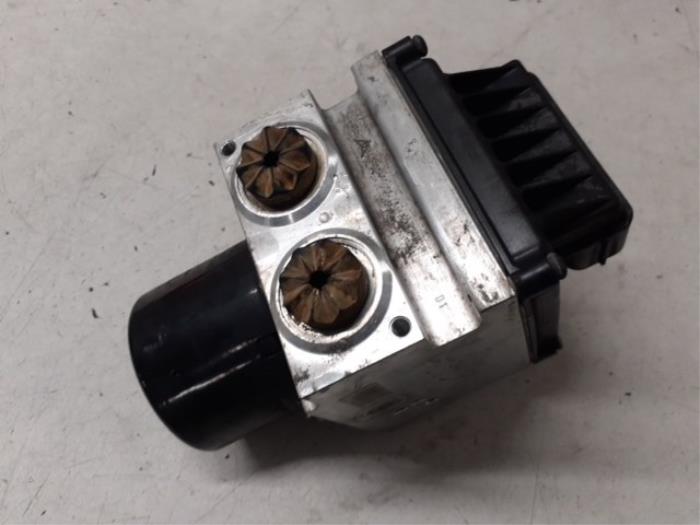 Gebruikte ABS Pomp Volkswagen Passat CC (357) 2.0 TSI 16V Prijs op aanvraag aangeboden door Autodemontage van de Laar