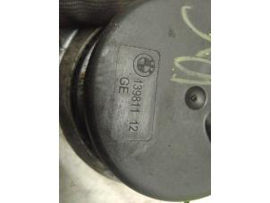 Gebruikte Motorrubber BMW 3 serie (E90) 320i 16V Prijs € 20,00 Margeregeling aangeboden door Autodemontage van de Laar