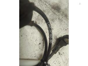 Gebruikte ABS Sensor Ford Puma 1.0 Ti-VCT EcoBoost mHEV 12V Prijs € 25,00 Margeregeling aangeboden door Autodemontage van de Laar