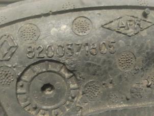 Gebruikte Diversen Renault Modus/Grand Modus (JP) 1.2 16V Quickshift Prijs € 20,00 Margeregeling aangeboden door Autodemontage van de Laar