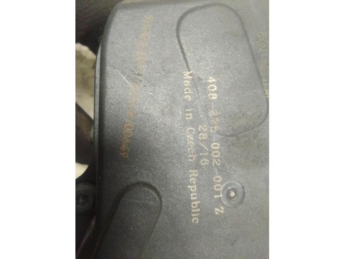 Gebruikte Uitlaat gasklep (EGR) Audi A4 (B7) 2.0 TDI 16V Quattro Prijs € 80,00 Margeregeling aangeboden door Autodemontage van de Laar