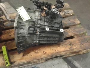 Gebruikte Versnellingsbak Ford Transit Connect 1.8 TDCi 90 Prijs € 750,00 Margeregeling aangeboden door Autodemontage van de Laar