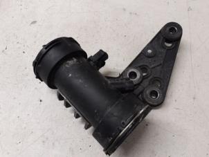 Gebruikte Luchtmassameter Mercedes C Sportcoupé (C203) 2.2 C-200 CDI 16V Prijs op aanvraag aangeboden door Autodemontage van de Laar