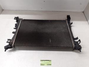 Gebruikte Radiateur Opel Corsa D 1.2 16V Prijs € 35,00 Margeregeling aangeboden door Autodemontage van de Laar