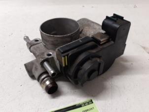 Gebruikte Gasklephuis Opel Meriva 1.6 16V Prijs € 50,00 Margeregeling aangeboden door Autodemontage van de Laar