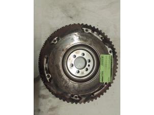 Gebruikte Vliegwiel Renault Captur (2R) 0.9 Energy TCE 12V Prijs € 70,00 Margeregeling aangeboden door Autodemontage van de Laar